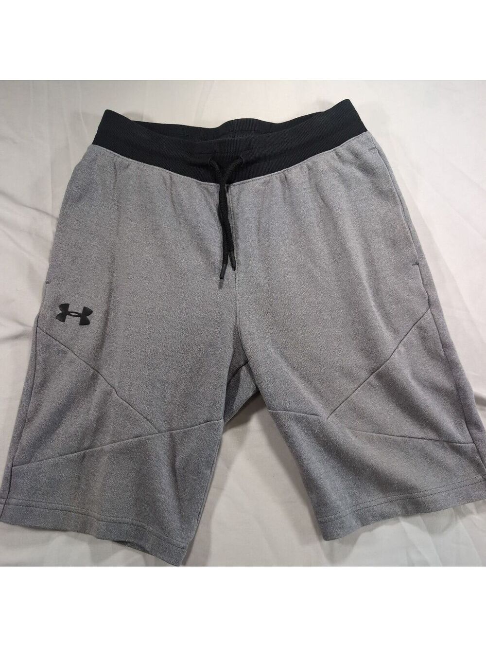 Under Armour Men's Gray Athletic Shorts with Black Waistband